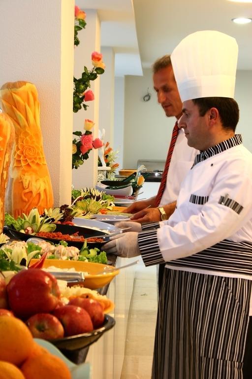 Grand Akca Hotel Газипаша Екстериор снимка